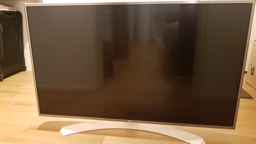  Fernseher LG 49UH664V Dec 2016 Wie Neu  