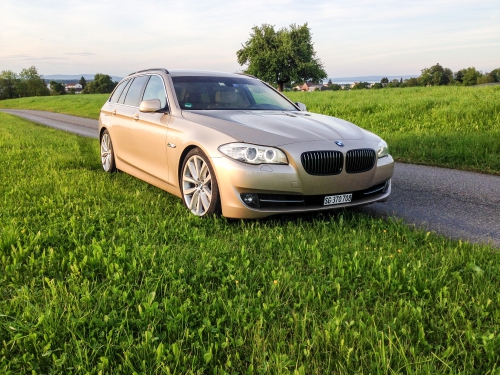 BMW 530d Touring F11 245PS NAVI°XENON°SHZ gepflegt TOP VHB