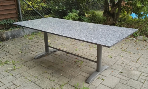 Garten- / Granittisch 95x210 mit „Labrador“-Platte