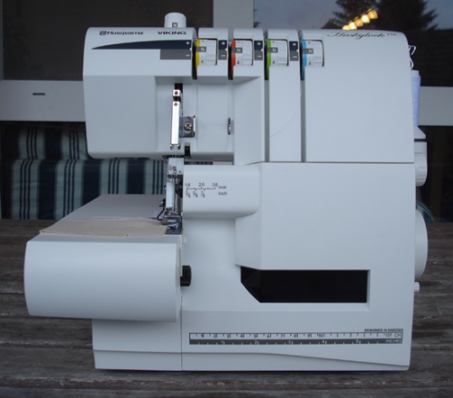 Overlock Nähmaschine, Huskylock s15, neu, nur Fr. 289.--