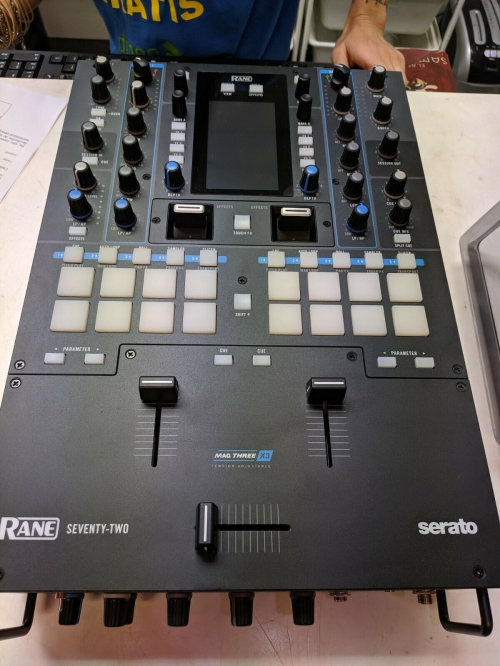 Rane 72 Professioneller Battle Mixer