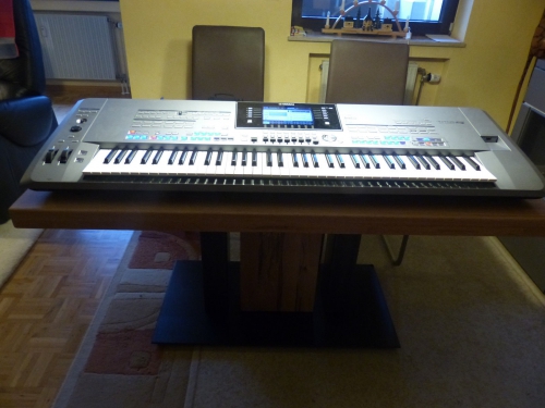 Tastatur Yamaha Tyros 5 mit 76 tasten