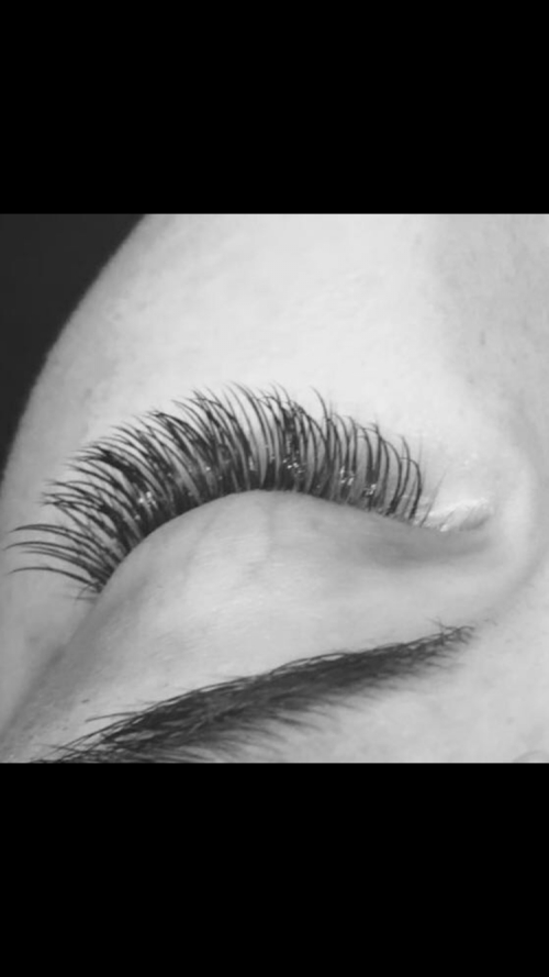 Wimpernextensions-Wimpernverlägerung in Amriswil Bei Luna