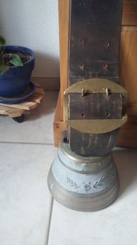 glocke mit riemen 1891-1900 jahr