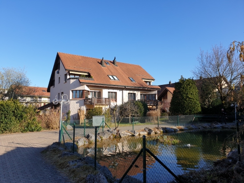 Familienfreundliche 5.5 Zimmer Wohnung mit grossem Garten