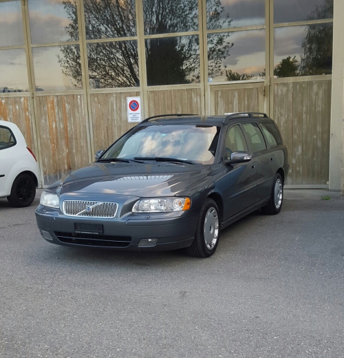 Volvo V 70 D5