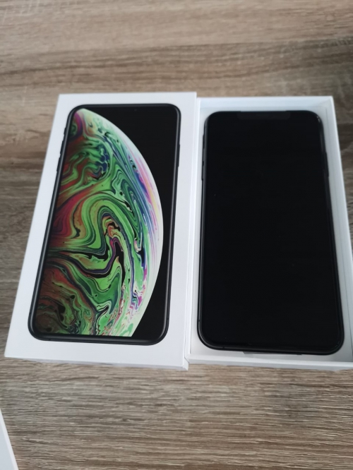 iPhone XS Max 256GB in Space Grey
