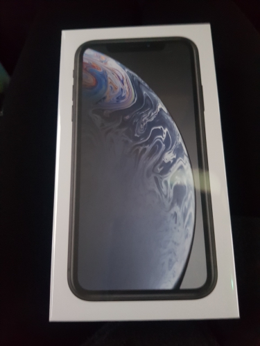 Iphone XR 128 GB in schwarz .2 jahre garantie ab heute 20.05.2019