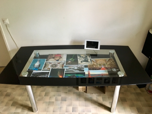 Moderner grosser Glasesstisch zum Abholen in Zürich City