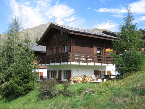 Zu vermieten: Ferienchalet auf dem Rosswald VS