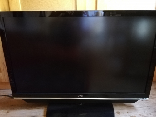 Grosser LCD Fernseher Marke JVC