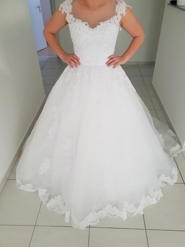 Brautkleid