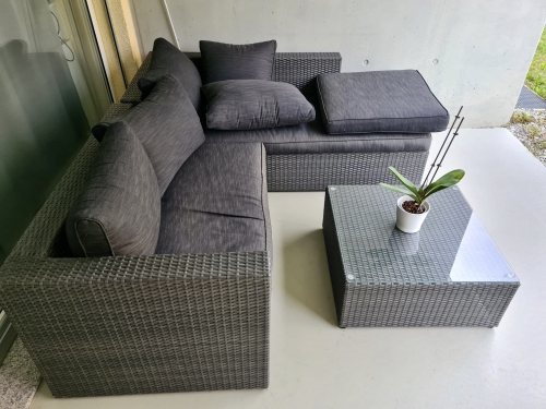 Rattan Lounge