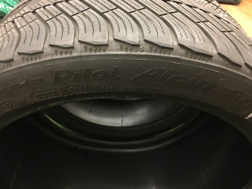 Paket 4 Winterpneus Pilot Alpin 245/35 R 20 91 - 295/30 R 20 97 