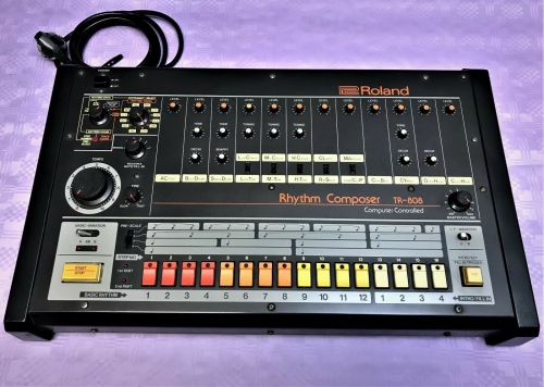 ROLAND TR-808 RHYTHM COMPOSER 