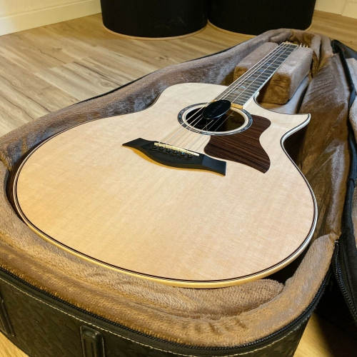 Taylor 816CE Grand Symphony Gitarre