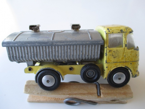     Vintage Corci Toys ERF 64G Cement LKW     