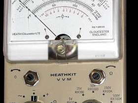 Analoges Röhrenmultimeter Heathkit Modell IM-18D