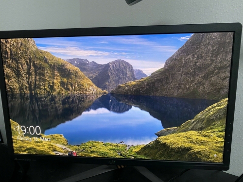 ASUS ROG Swift PG27UQ 27-Zoll 4K-UHD 