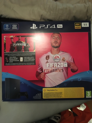 Ps4 Pro 1000 Gb Fifa 2020 1 Woche alt.