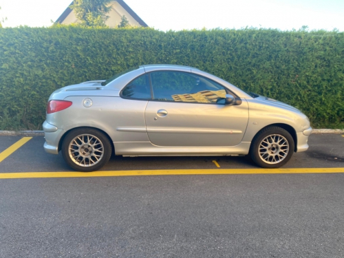 Zu verkaufen Peugeot 206 cc 16v 2l