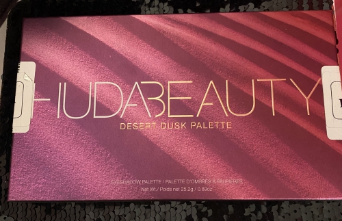 Huda Beauty Desert Dusk Palette 