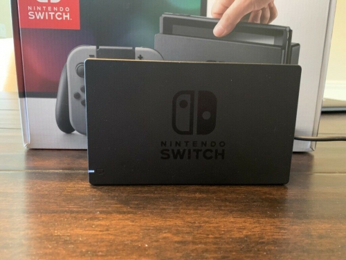 Nintendo Switch mit Zubehör und vielen Spielen