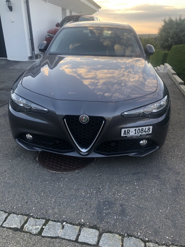 Alfa Romeo Giulia 2.2 JTDM top Zustand