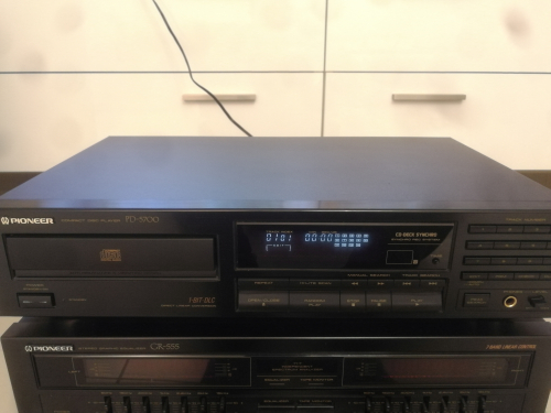 Pioneer CD player 