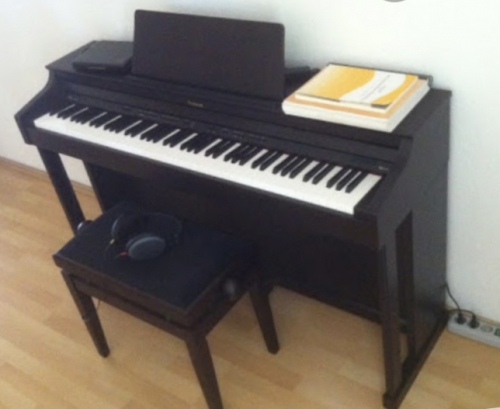 hp305 Roland digital Piano