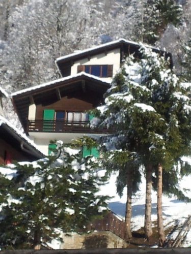 Kleine, herzige 3 1/2 Zi Ferienwohnung in Klosters zu vermieten