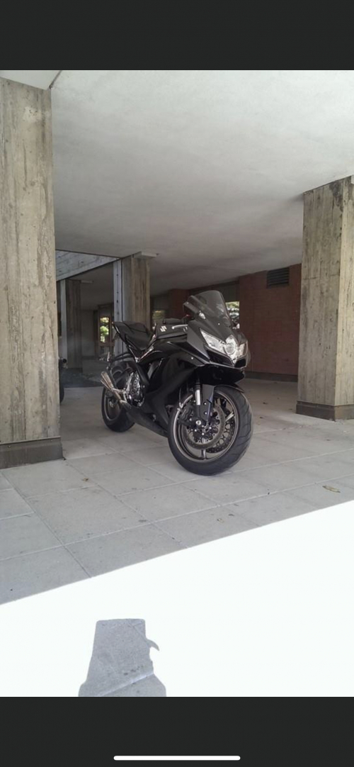 Suzuki GSX-R750 K9 Carbon