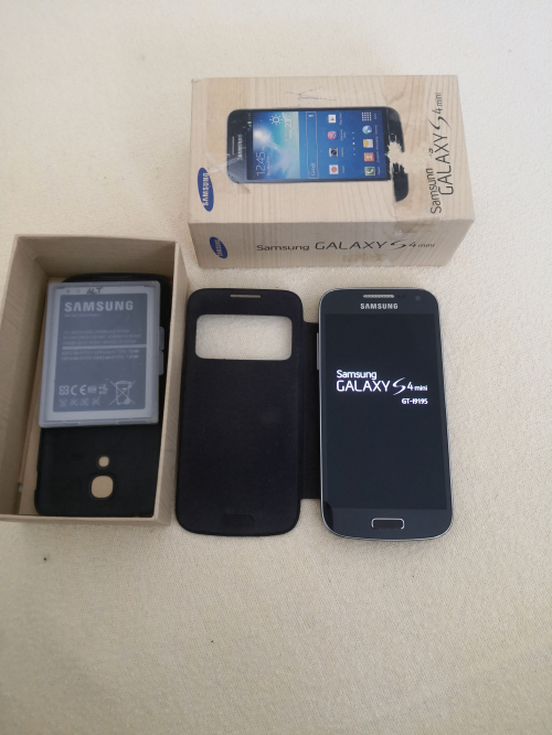 Samsung Galaxy S4 Smartphone mini