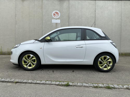 In einem Sehr guten Zustand zu Verkaufen Opel Adam 