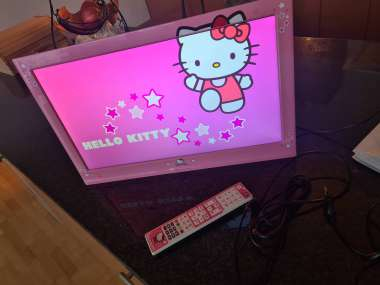 Hello kitty fernseher mit DVD fach 