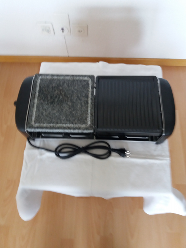 Neuer Raclette-Ofen, elektrisch, für 8 Personen