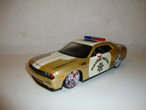  Dodge Challenger SRT 8  2008 Highway Patrol 