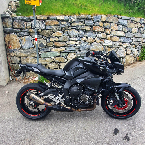 Schöne Yamaha MT 10  jahrgang 2016