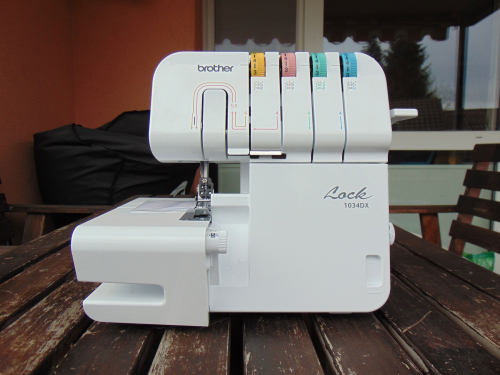 Overlock Nähmaschine Brother 1034 DX, neu mit Gratis-Versand