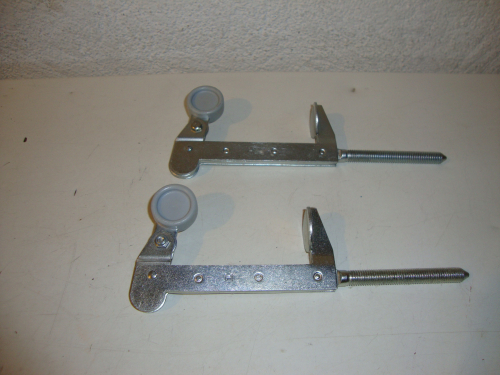 2 Fensterladenhalter