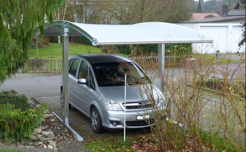 1 Auto Unterstand mit Sockel 2.5x5.2m