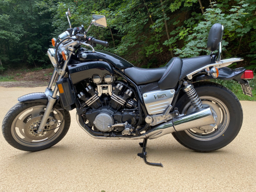 Yamaha V Max 1200