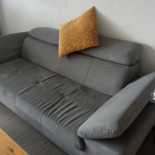 Bequemes 3er Stoff Sofa