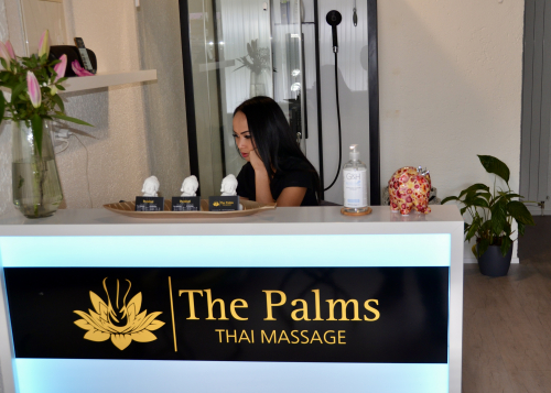 The Palms THAI MASSAGE bei Ninni