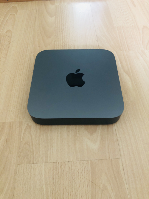  Apple Mac Mini 3.0 GHz 6 Core i5 512 SSD