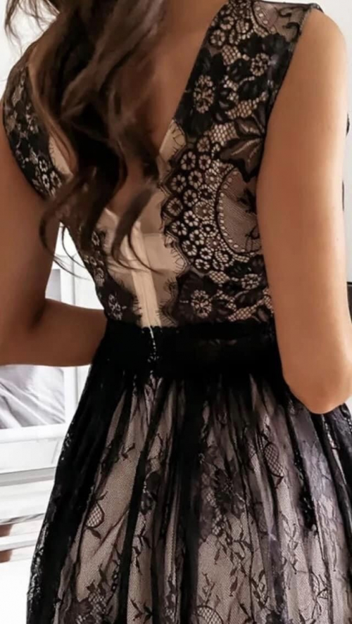 Elegantes neues Kleid 