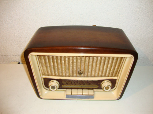 Alter Radio Grundig