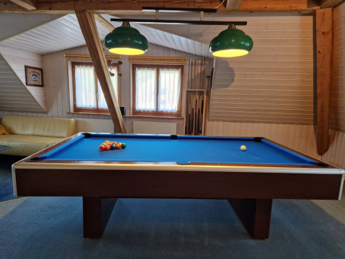 Billiardtisch