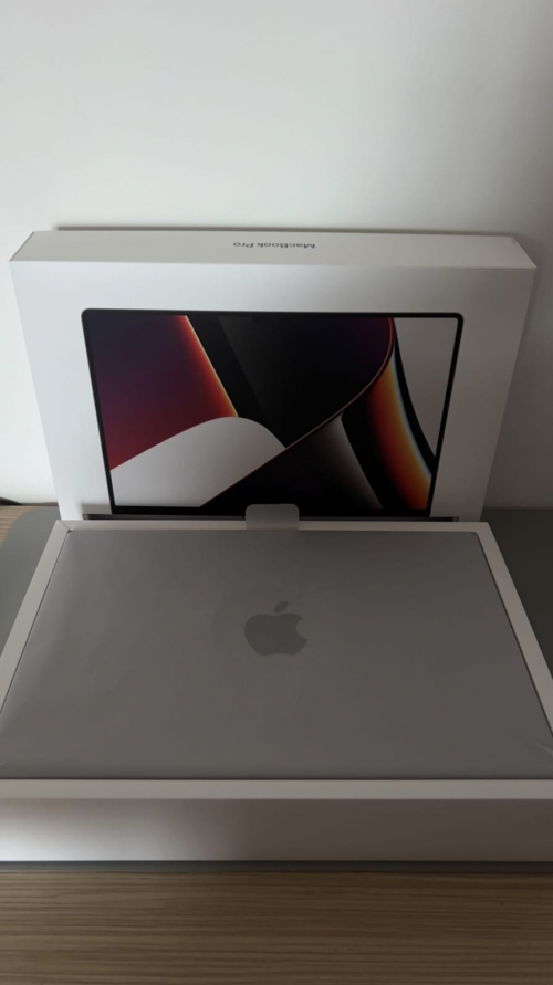 Apple MacBook M1 Pro 16