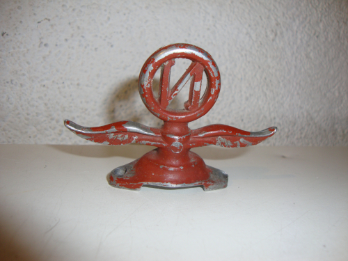 Emblem Nash Motor